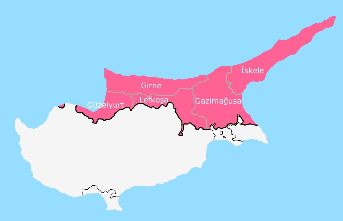 Peta dari Cyprus dibahagikan